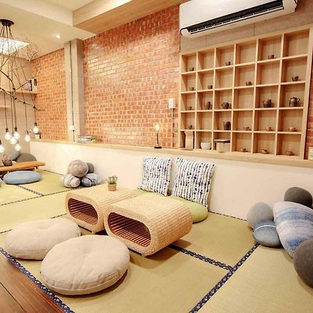 Bird Series B&B&Hostel複合式民宿#本國旅客須先匯款 Tainan Exterior foto