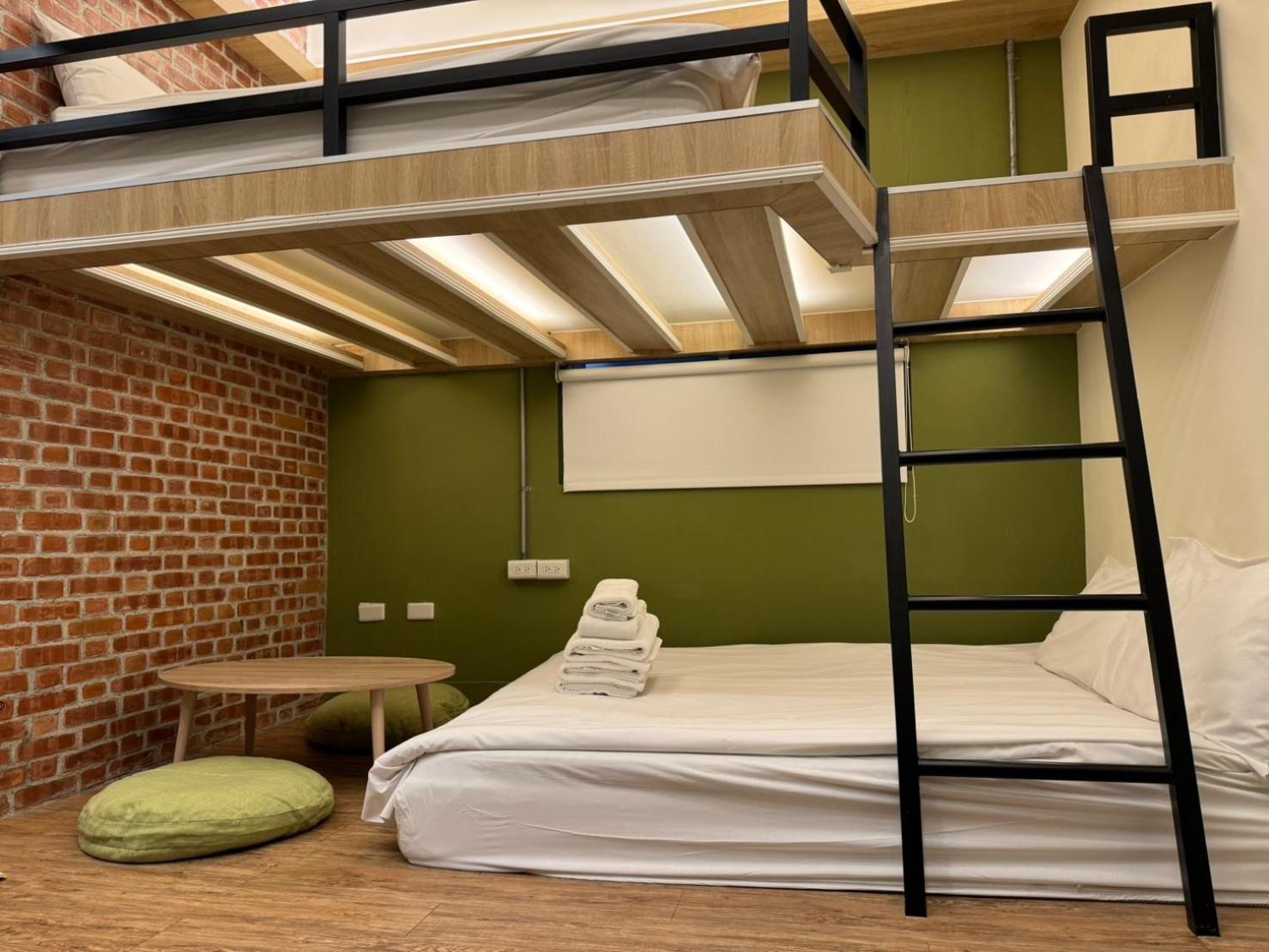 Bird Series B&B&Hostel複合式民宿#本國旅客須先匯款 Tainan Exterior foto