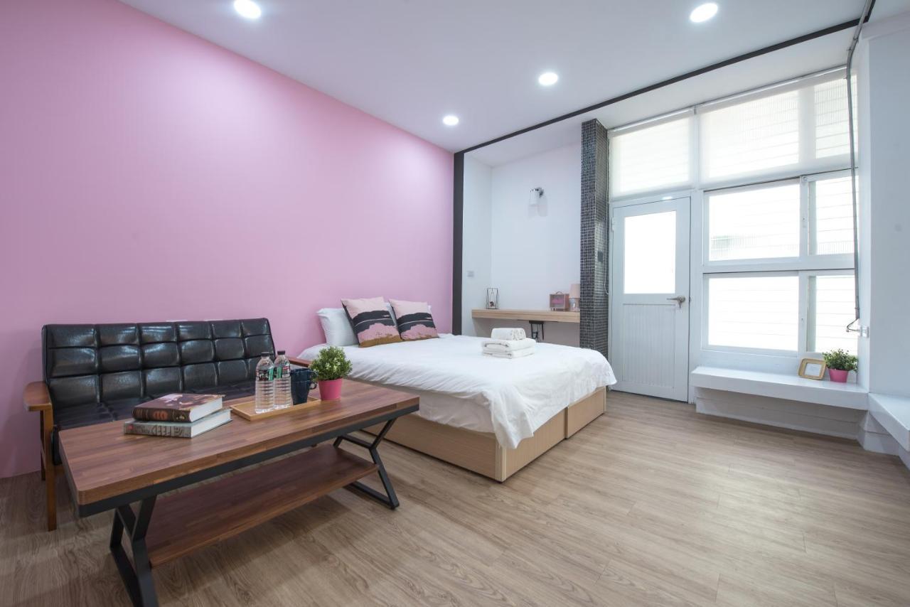Bird Series B&B&Hostel複合式民宿#本國旅客須先匯款 Tainan Exterior foto