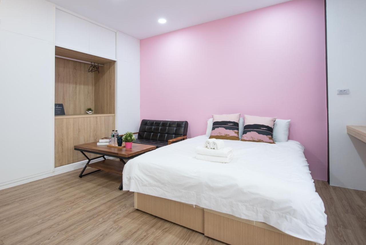 Bird Series B&B&Hostel複合式民宿#本國旅客須先匯款 Tainan Exterior foto