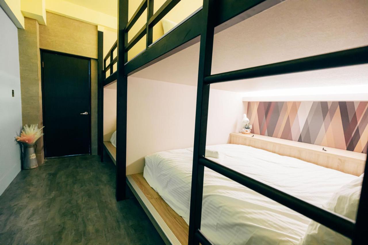 Bird Series B&B&Hostel複合式民宿#本國旅客須先匯款 Tainan Exterior foto