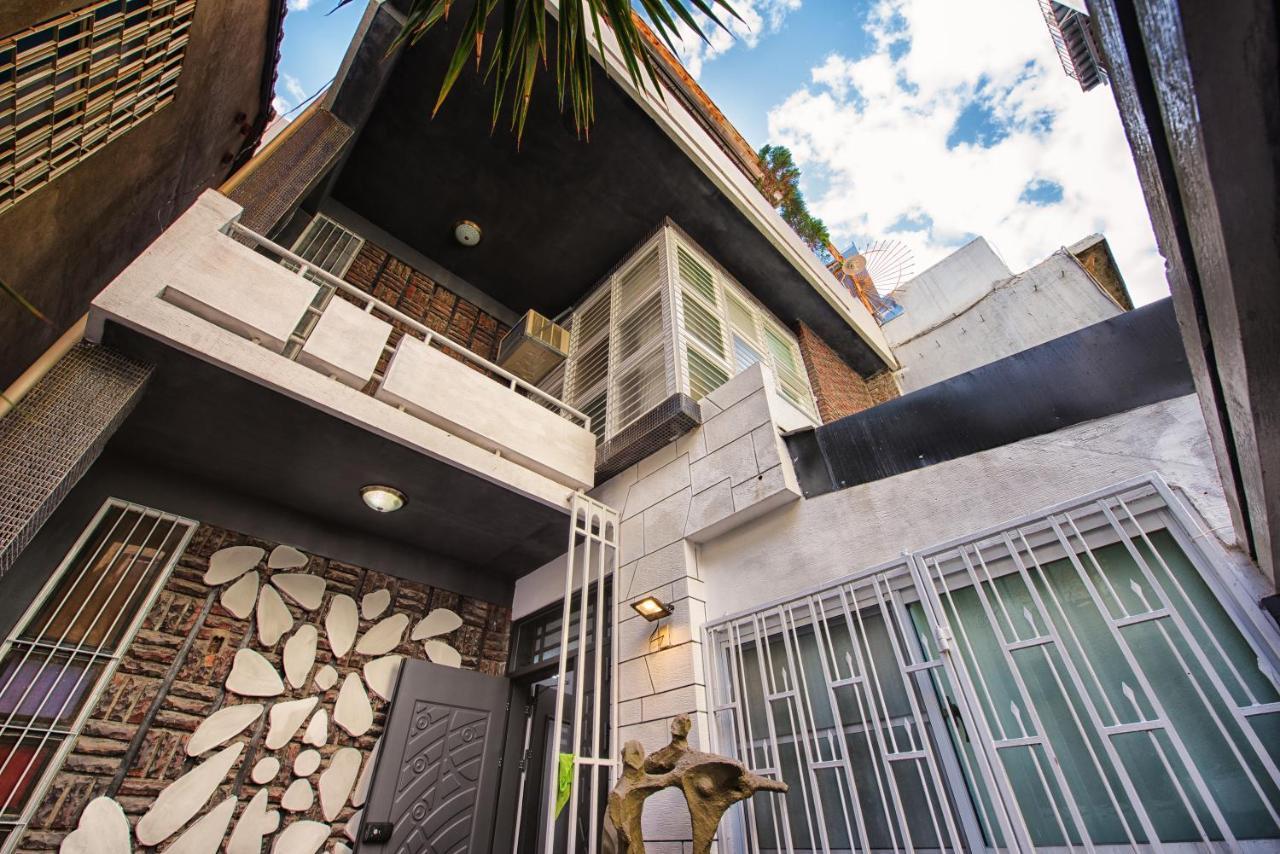 Bird Series B&B&Hostel複合式民宿#本國旅客須先匯款 Tainan Exterior foto