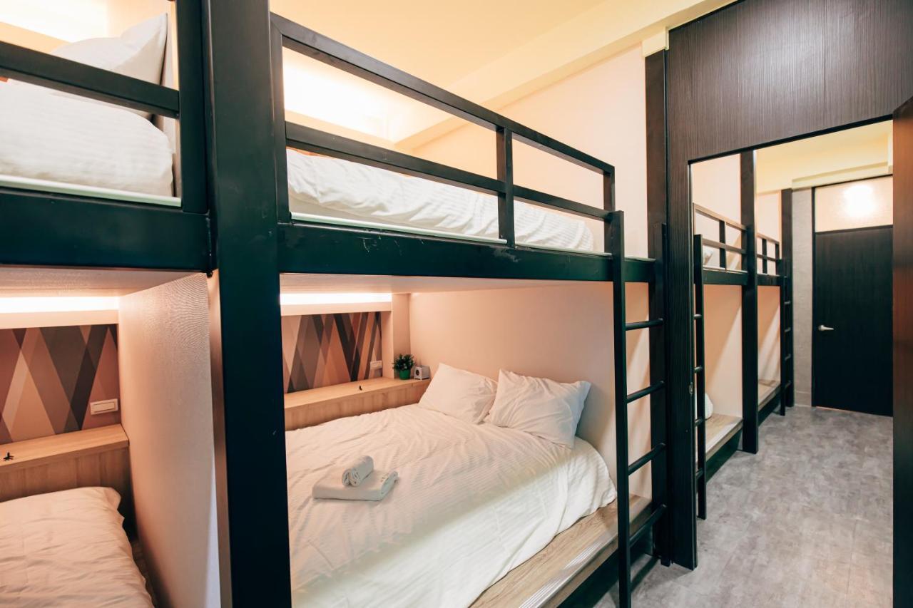 Bird Series B&B&Hostel複合式民宿#本國旅客須先匯款 Tainan Exterior foto